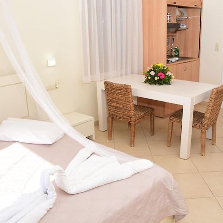 Margaritari Hotel Agia Anna  Eksteriør billede